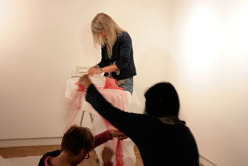 Aline_Ribiere_montage_expo_2011
